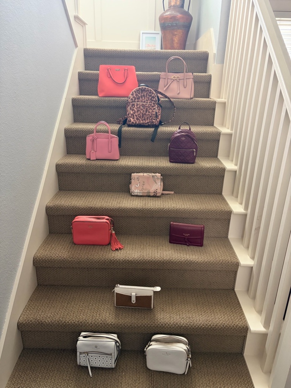 Several Kate spade items